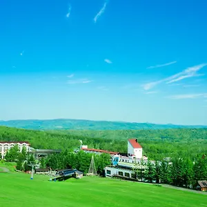 & Convention 4*, Русуцу Япония