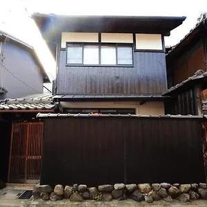 別荘 カモンイン 稲荷, 京都市
