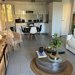  Apartment Beau 2p, Tres Equipe, Localisation Parfaite/ac France