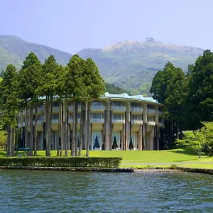The Ashinoko 4*, Хаконе Япония
